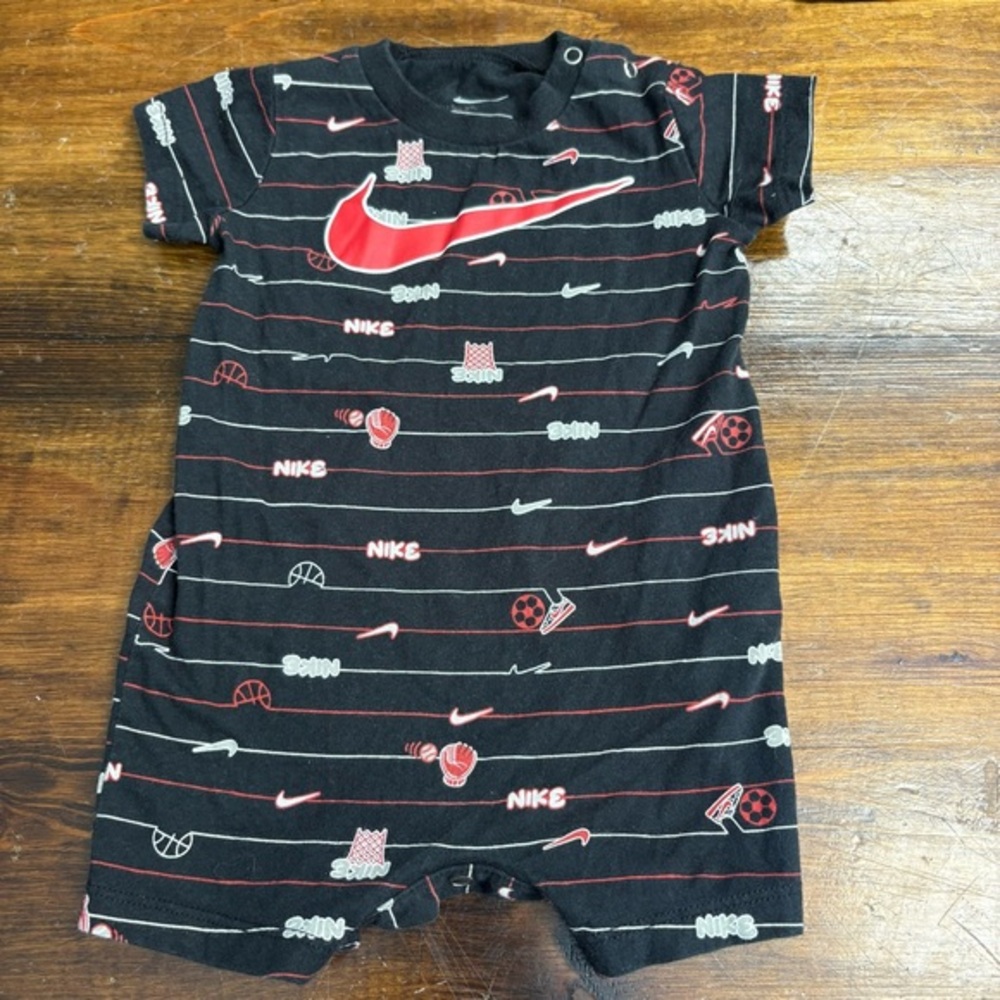 Nike Black And Red Romper Size 6 Months